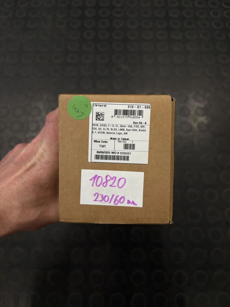 tlumič Fox DHX2 Factory s lockoutem (230x60-65)