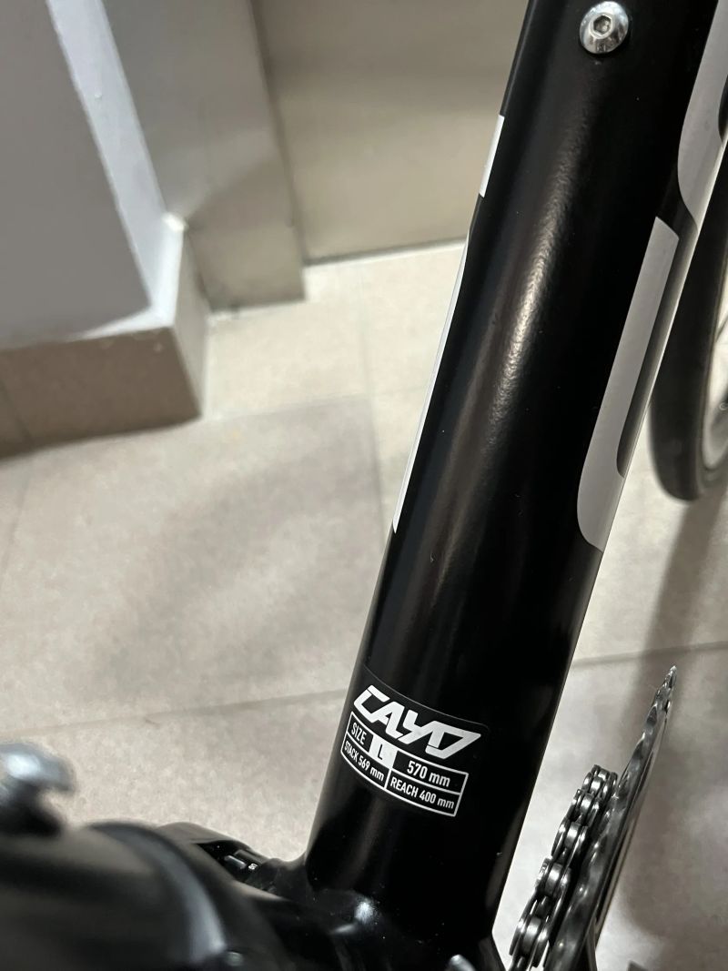 silniční kolo Focus Cayo 2.0 AL, shimano 105 2x11