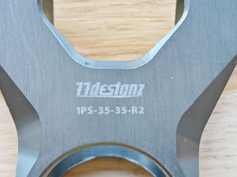 představec 77designz One Piece Stem, délka 35mm, průměr 35mm, 0° sklon, váha 74g!