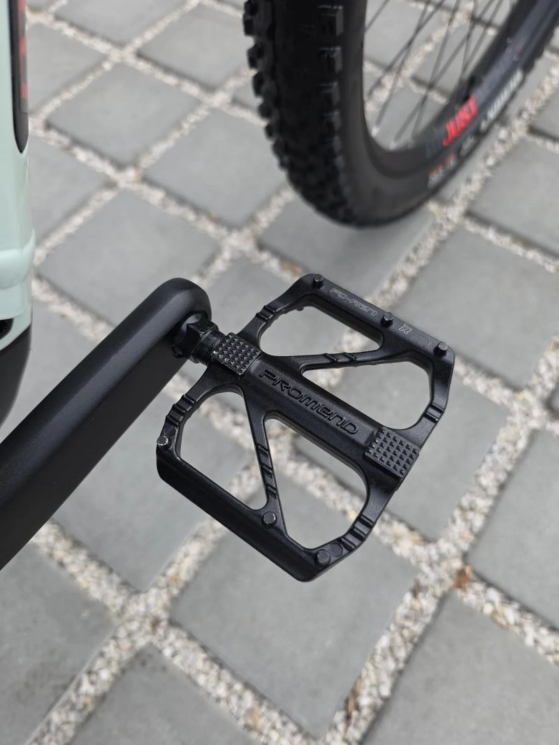 Elektrokolo Moustache Samedi Wide 625Wh Bosch Performance CX 27,5" velikost S