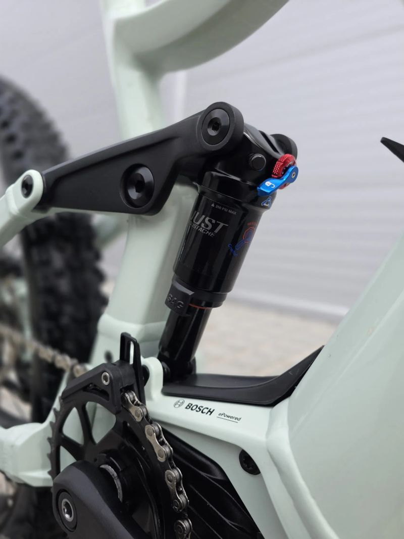 Elektrokolo Moustache Samedi Wide 625Wh Bosch Performance CX 27,5" velikost S