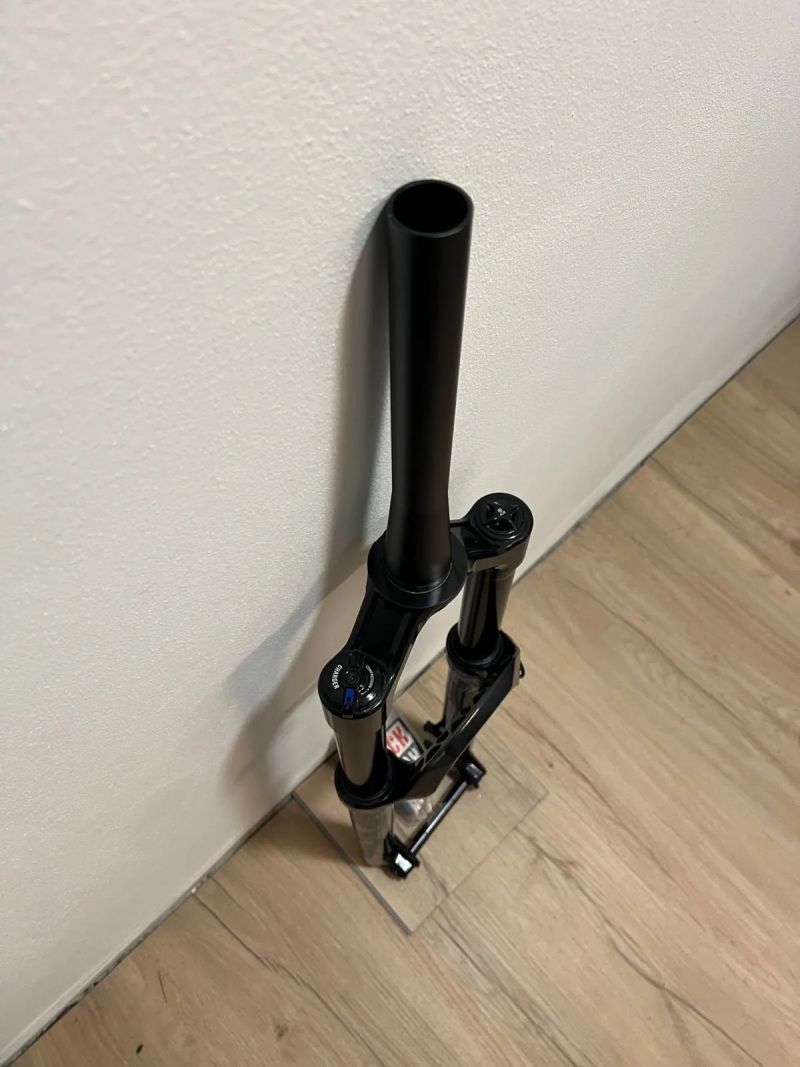 Novy RockShox Lyrik Select 29 - 160mm