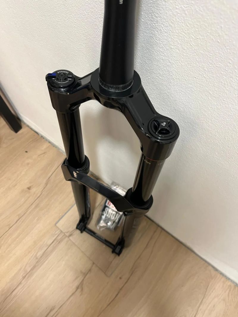 Novy RockShox Lyrik Select 29 - 160mm