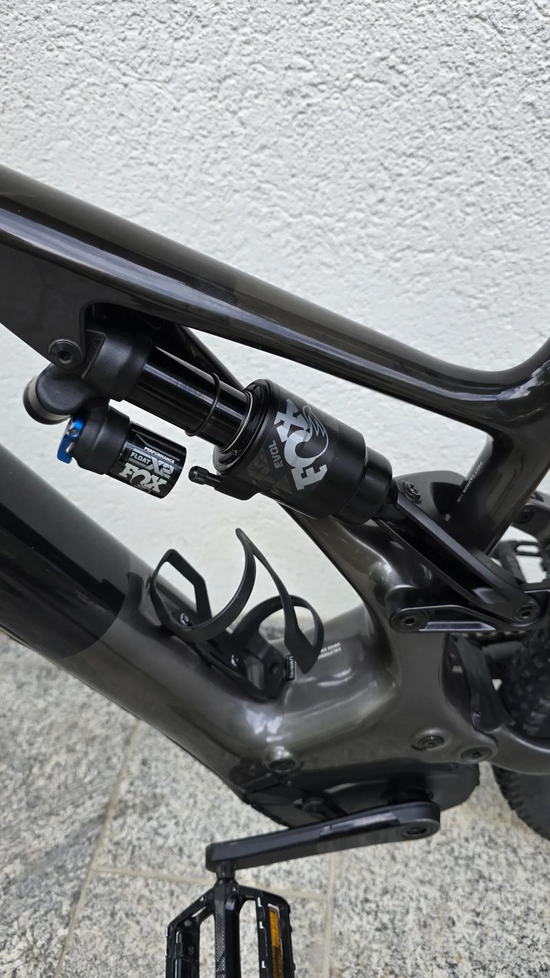 SPECIALIZED TURBO LEVO EXPERT CARBON