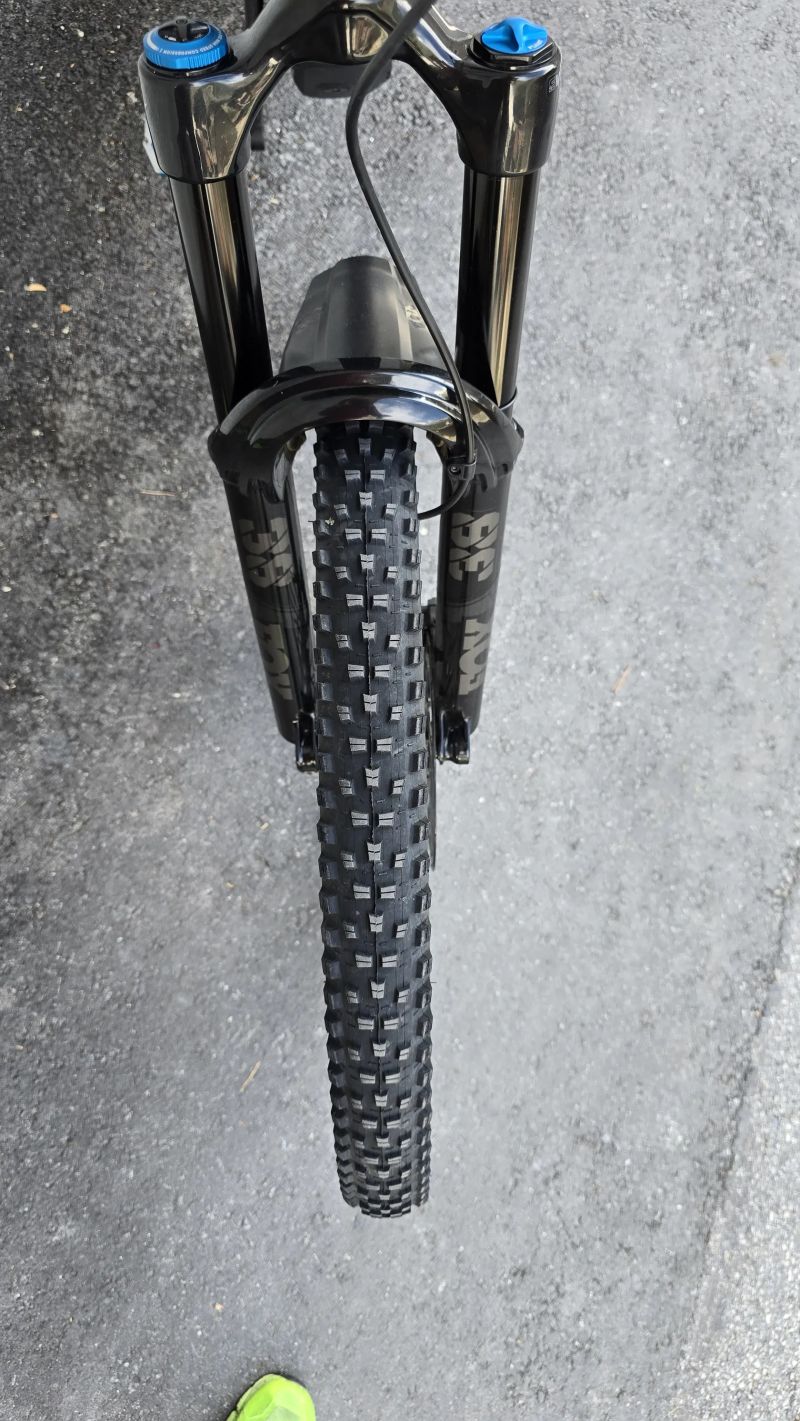 SPECIALIZED TURBO LEVO EXPERT CARBON