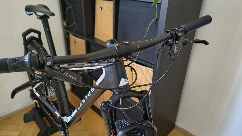 Canyon Exceed CF SLX Pro Race / vel.M / Eagle X01 / 9kg