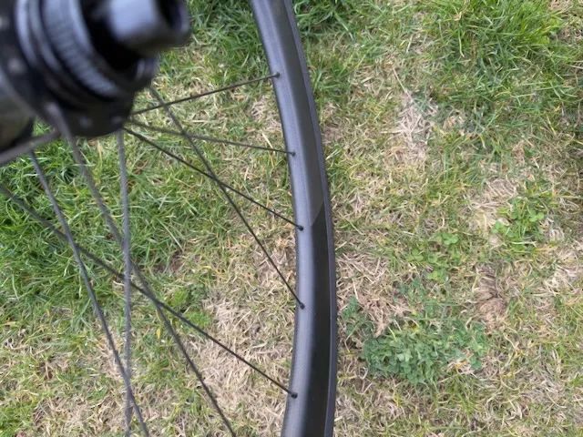 Zapletená karbonová silniční kola Roval C38