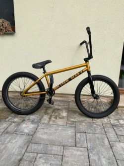 Kink BMX Curb