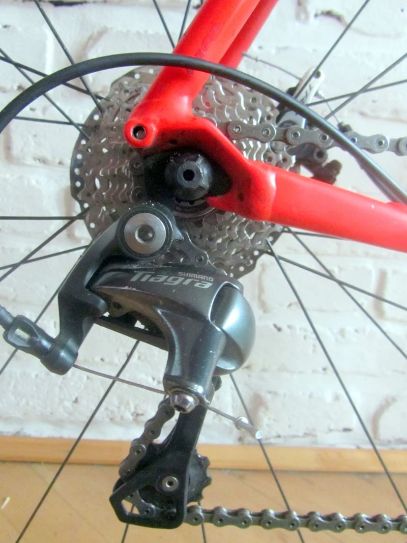 CANNONDALE SYNAPSE na Shimano TIAGRA, 61cm. 1ROK ZÁRUKA