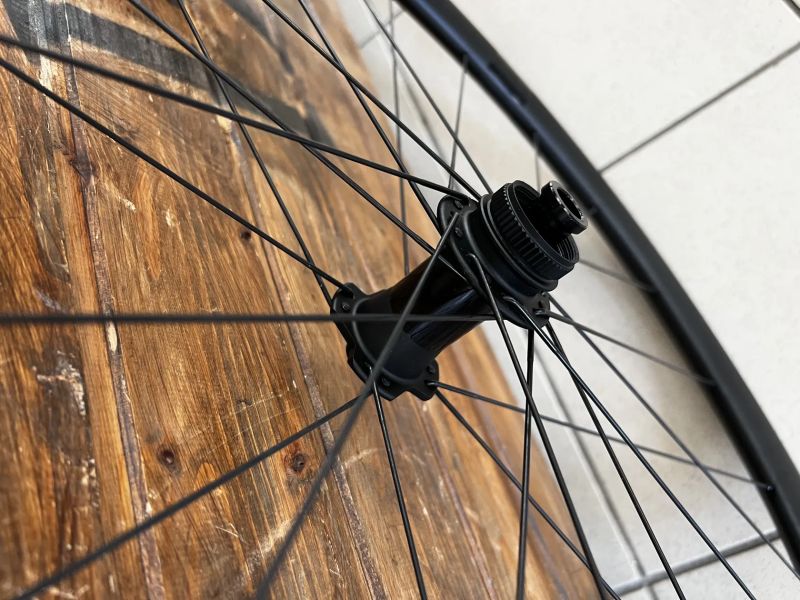 Silniční zapletená kola Bianchi B 30R 