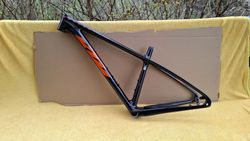 KTM Myroon - karb. rám - vel. M