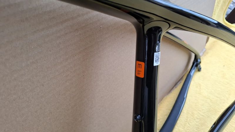 KTM Myroon - karb. rám - vel. M