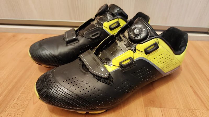 Tretry Force Devil PRO vel. 42