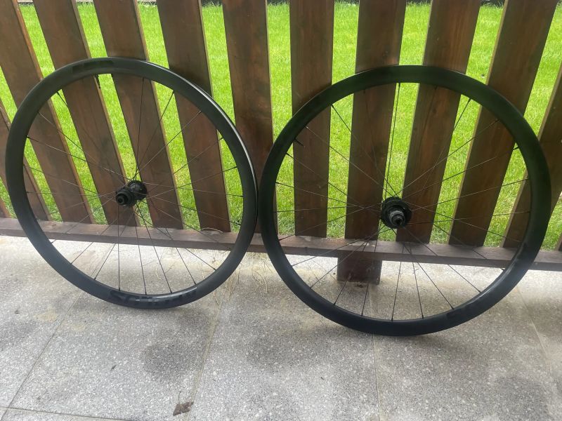 Silniční/Gravel set Bontrager Aeolus Elite 35V