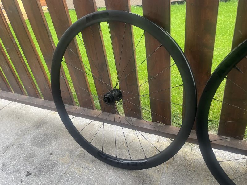 Silniční/Gravel set Bontrager Aeolus Elite 35V