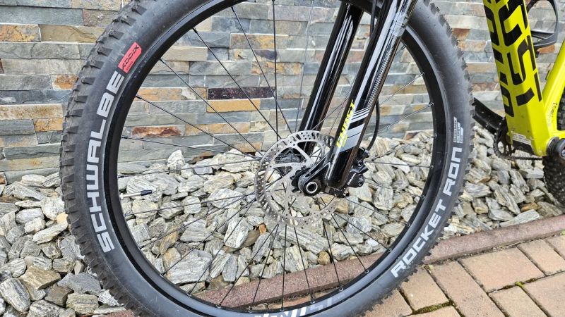 Ghost Lector Karbon, na výšku 140 až 160cm, stav nového kola! bez škrábanců a plně funkční.