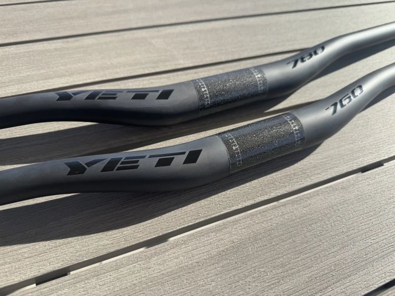 Karbonová řidítka Yeti Turq 760/780mm