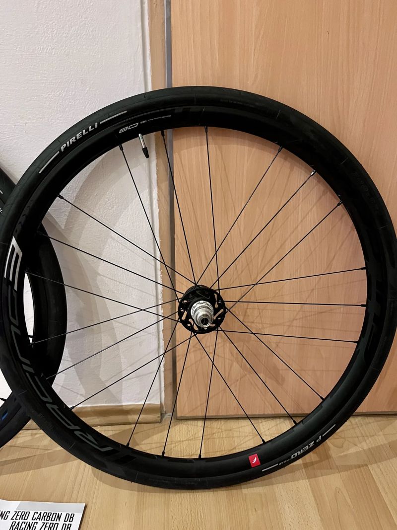 Prodám zapletená kola Fulcrum Racing 3 DB