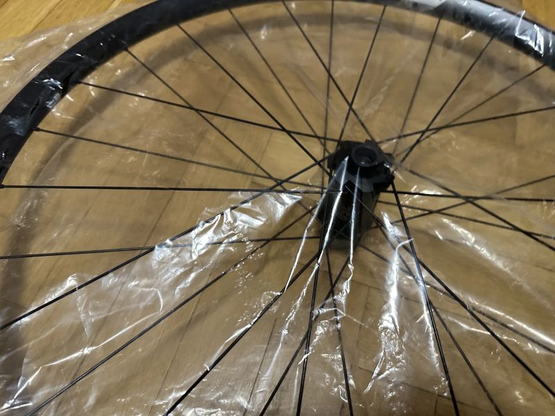 DT Swiss HX 1700 Spline 29", ořech SRAM XD, Centerlock, náboj DT 350 Hybrid, nová, záruka 2 roky