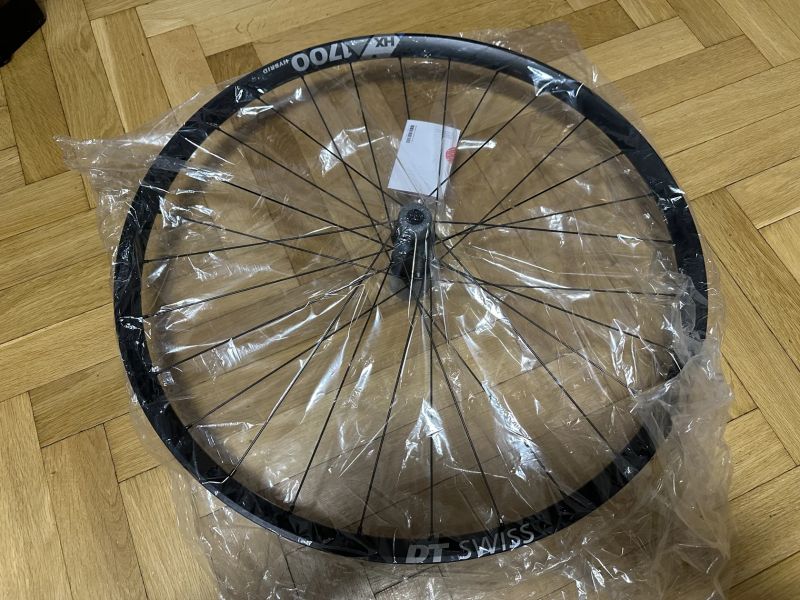 DT Swiss HX 1700 Spline 29", ořech SRAM XD, Centerlock, náboj DT 350 Hybrid, nová, záruka 2 roky