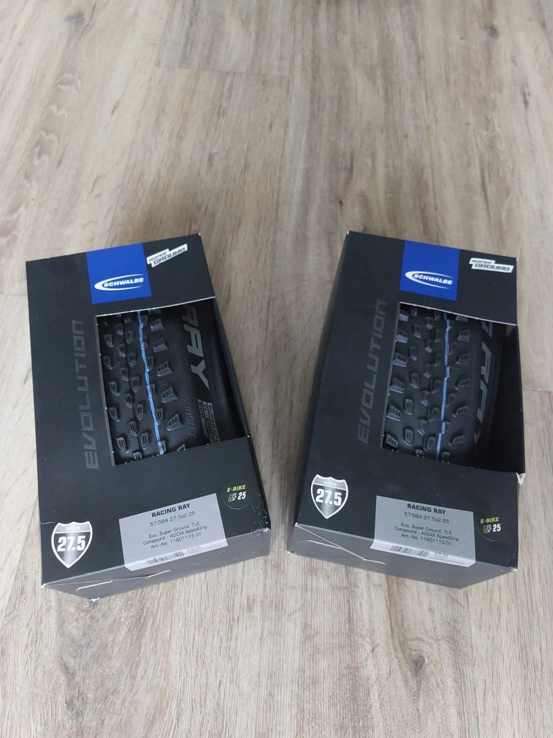 Schwalbe racing ray 27 x 2.25