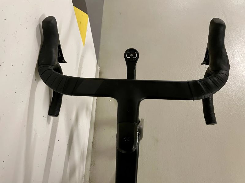 Pells AIRFLOW 1 - karbon aero kokpit, 105 Di2