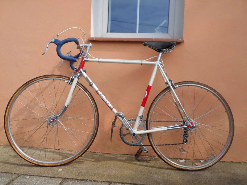 Silniční italské kolo Atala