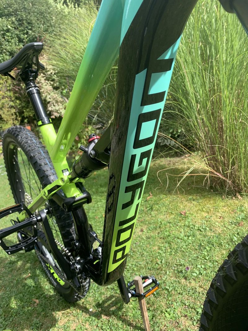 NOVÝ - Polygon Siskiu T7