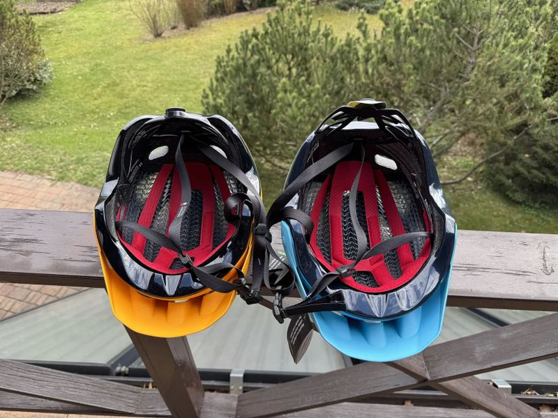 Přilby Bontrager Rally Wavecell 