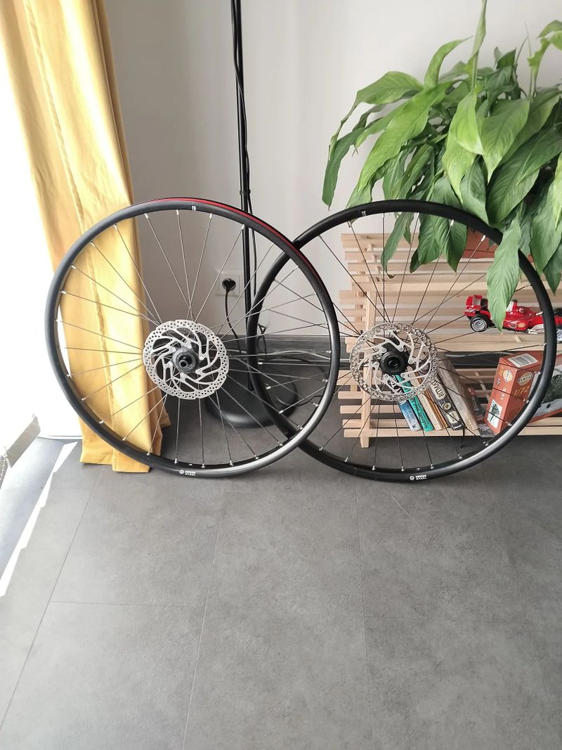 Sada 29" boost kolies Moon + kurier Zdarma