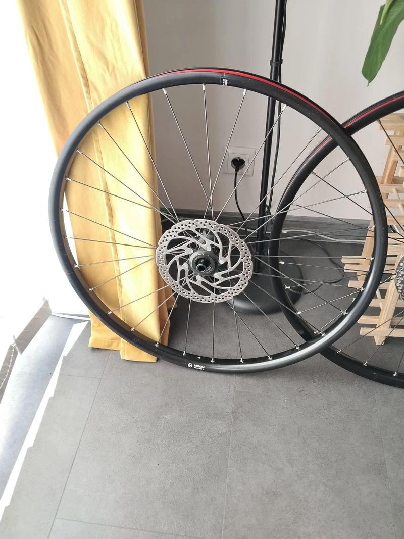 Sada 29" boost kolies Moon + kurier Zdarma