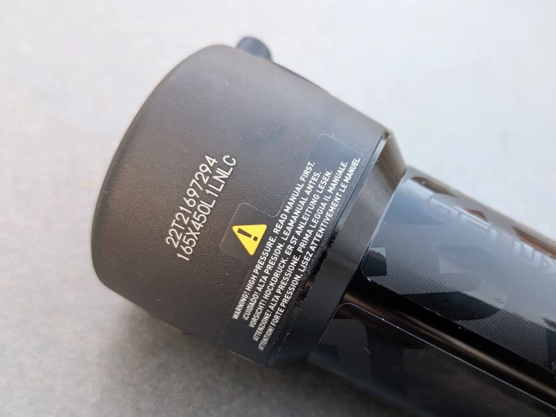 tlumič RockShox Deluxe Select 165x45 mm