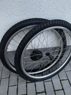 26” kola na v-brzdy