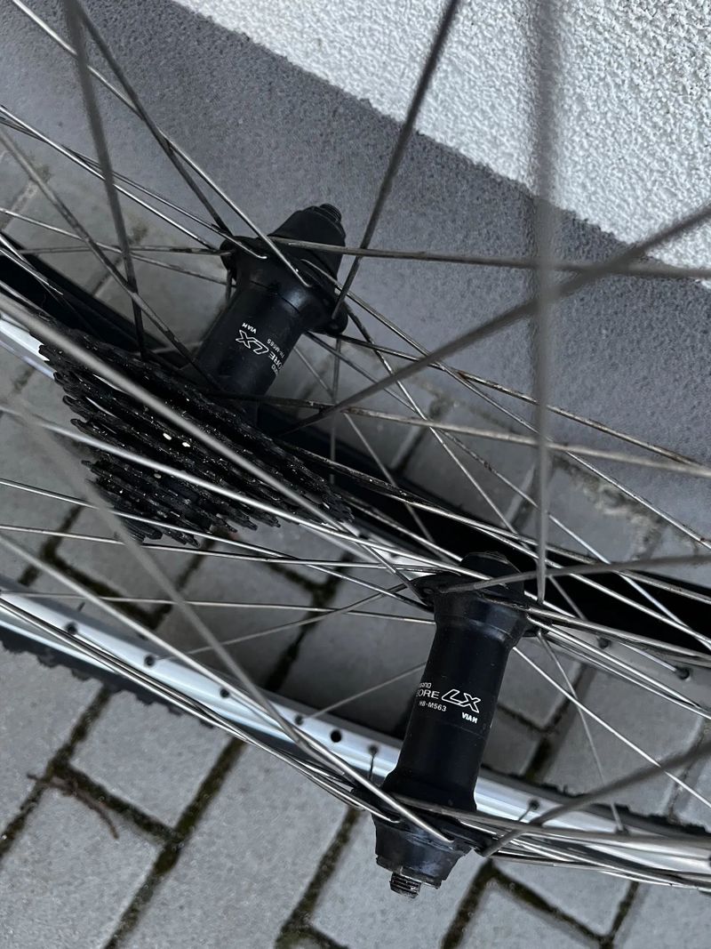 26” kola na v-brzdy