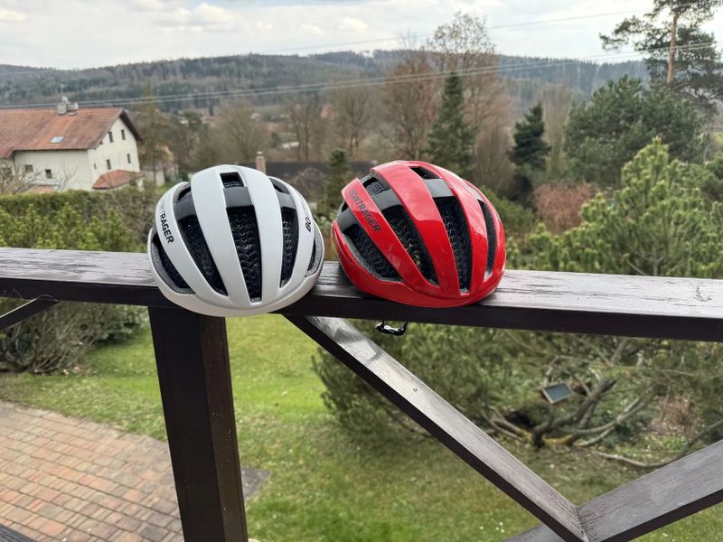 Přilby Bontrager Circuit Wavecell