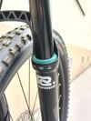 Radon SLIDE TRAIL 8.0 CF Carbon vel. M zdvihy 150/150 mm TOP STAV