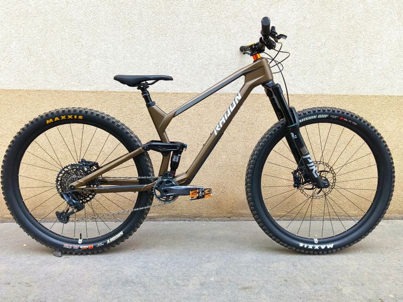 Radon SLIDE TRAIL 8.0 CF Carbon vel. M zdvihy 150/150 mm TOP STAV