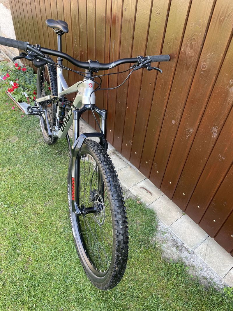 Ghost Slamr Base 2021