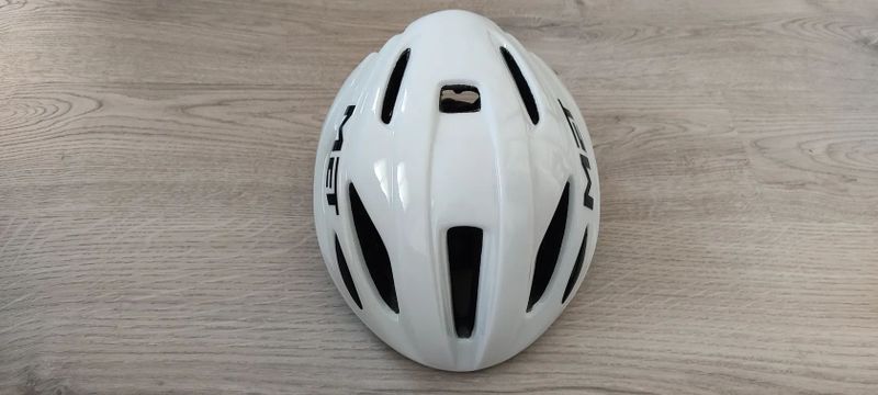 Cyklistická přilba MET 