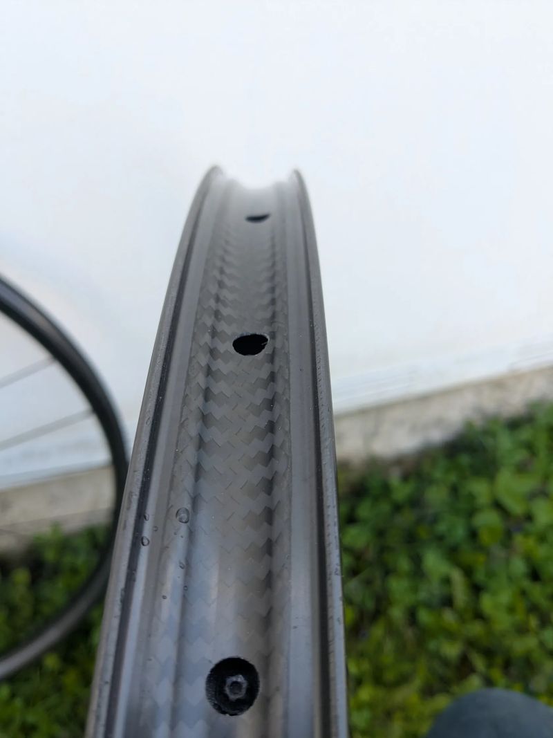 Karbonové ráfky Berg+ DT Swiss 240