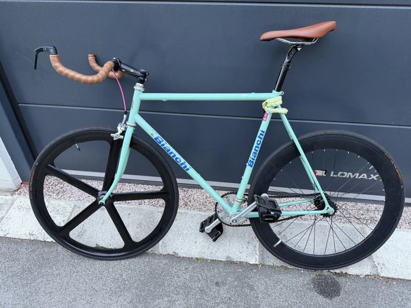 Stylové městské kolo / fixie z klasického rámu Bianchi – dream build