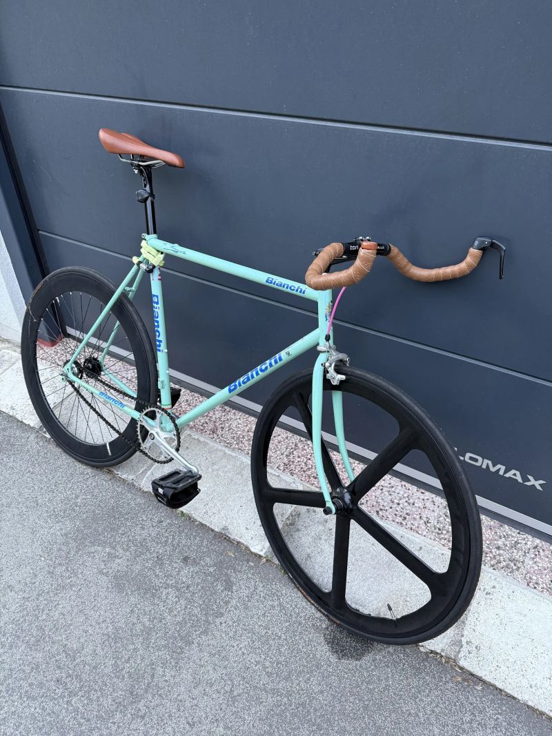 Stylové městské kolo / fixie z klasického rámu Bianchi – dream build