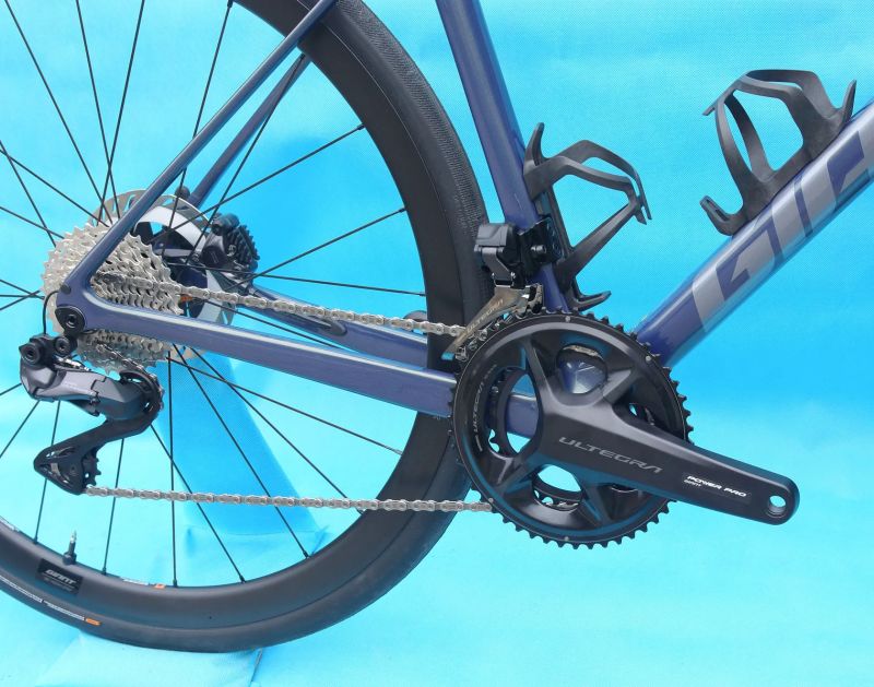 GIANT Defy Advanced Pro 0 Di2 2025 – špičkové endurance silniční kolo - NOVÉ