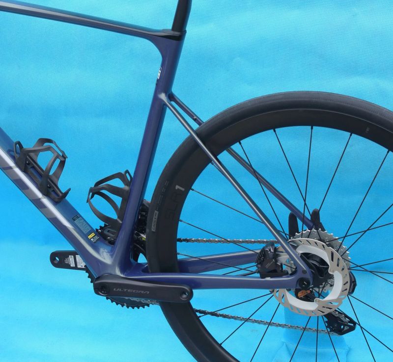 GIANT Defy Advanced Pro 0 Di2 2025 – špičkové endurance silniční kolo - NOVÉ