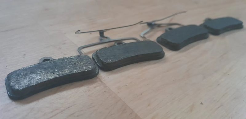 2 pary brzdove desky shimano D03S