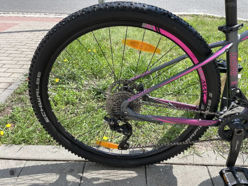 29" dámské horské kolo Kellys Desire 70 rám S 15"