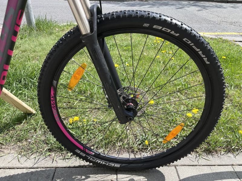 29" dámské horské kolo Kellys Desire 70 rám S 15"