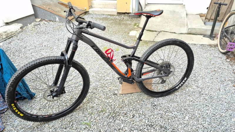 Lapierre Zesty 29", 140 mm, Shimano XT, SRAM DB8, teleskopická sedlovka