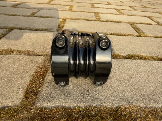 Představec Deity Cooperhead pro 35mm řídítka, délka 50mm