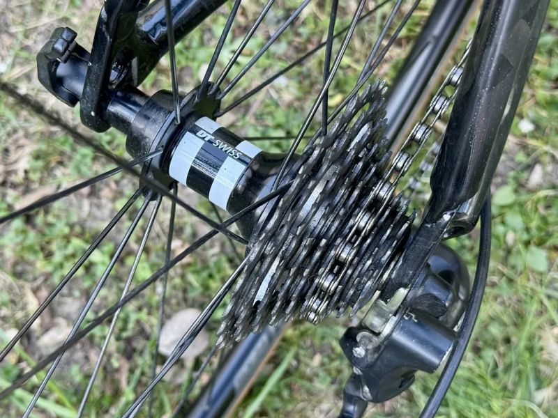 Torpado Dominio T6000 - Carbon monocoque, 105 5700, Roval SLX